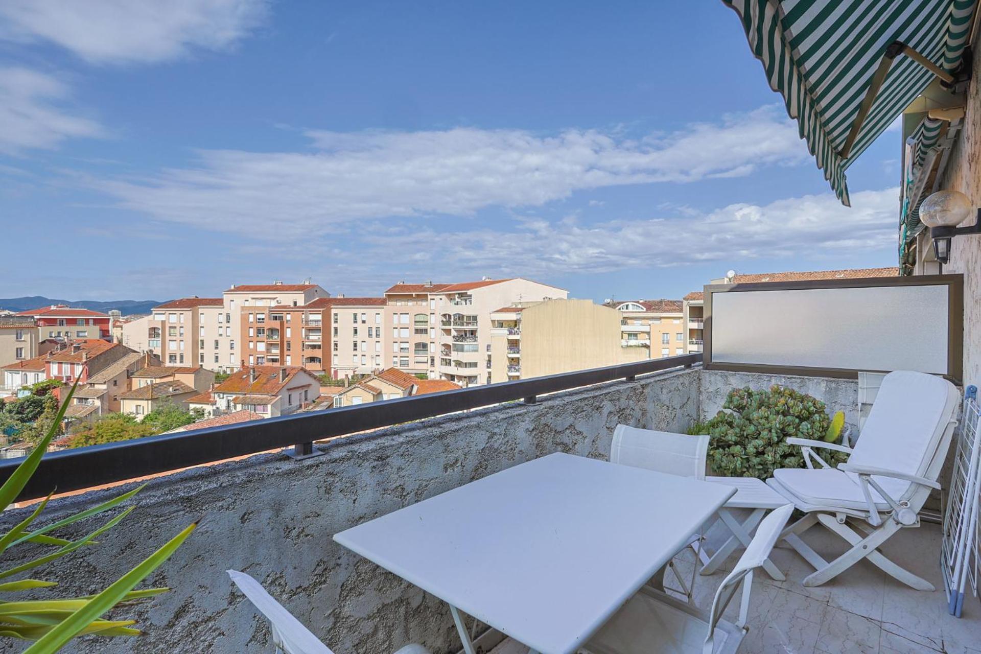 Appartement Globetrotter Saint-Raphaël Εξωτερικό φωτογραφία