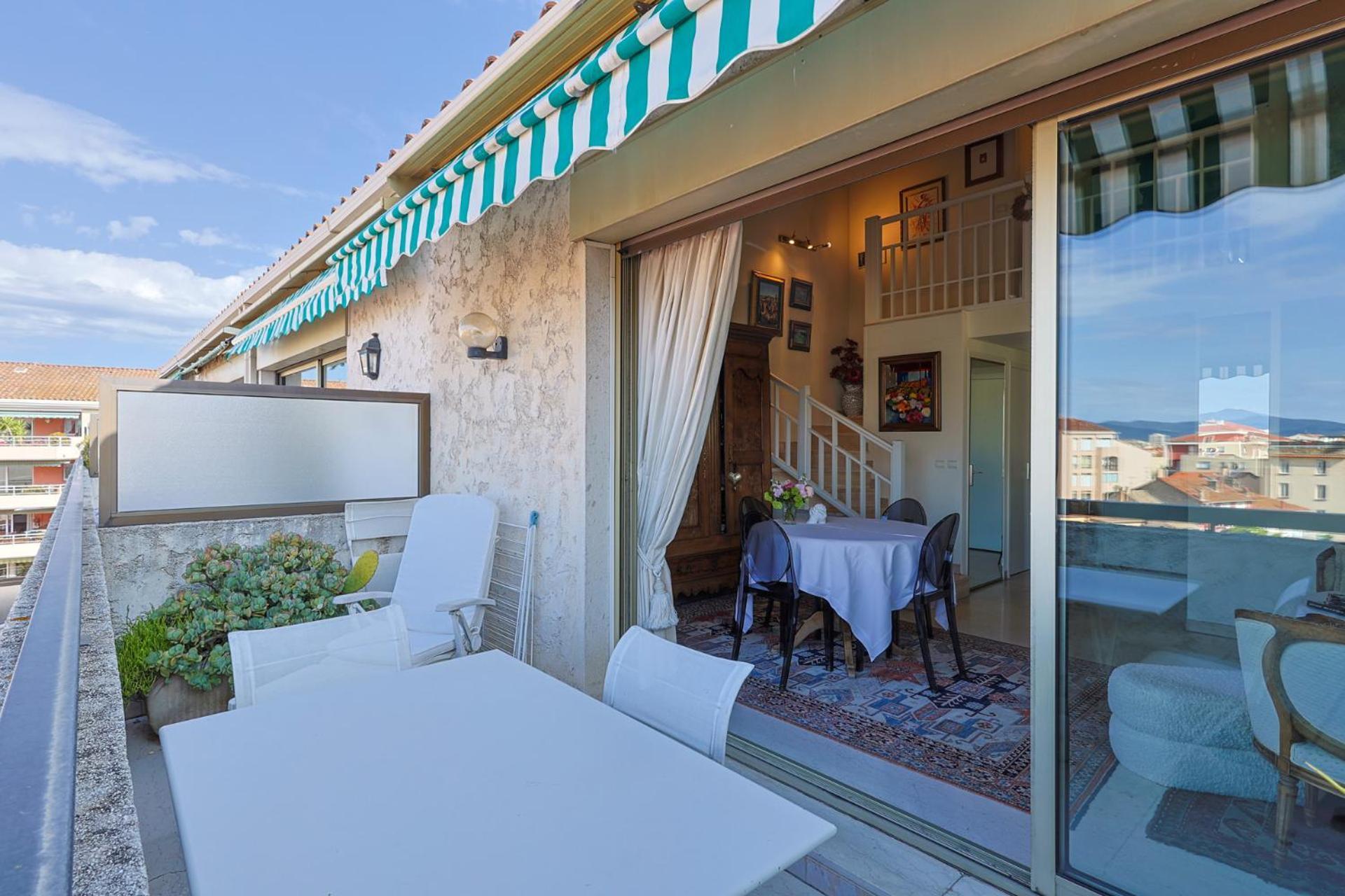 Appartement Globetrotter Saint-Raphaël Εξωτερικό φωτογραφία